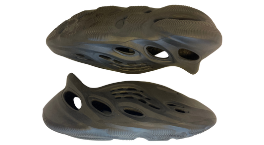 Yeezy Foam Runner Onyx (P)